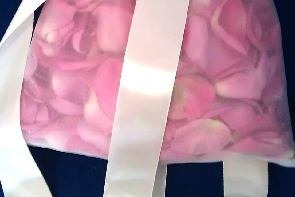 Bolsa organza petalos