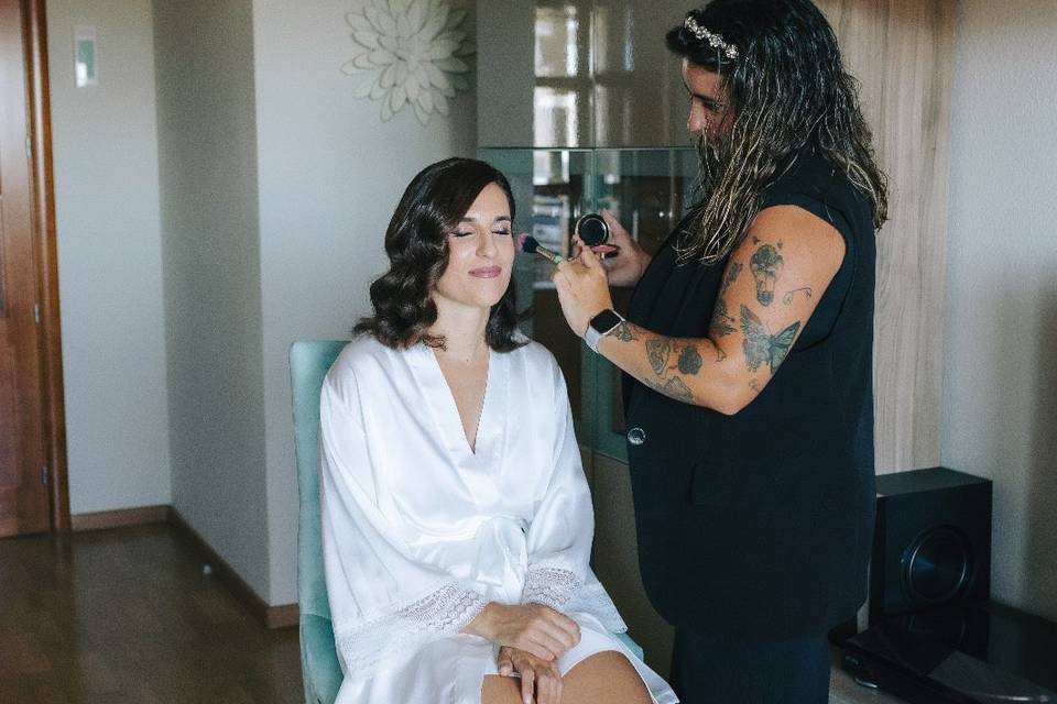 Laura Torres - Maquillaje y peinado