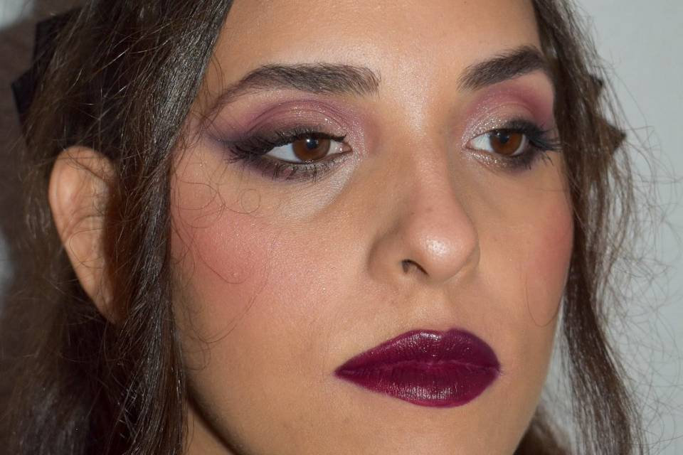 Tonos rosados y labial vampy