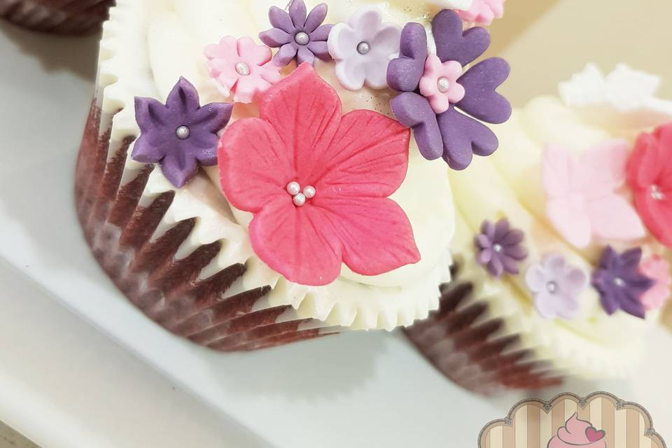 Shabby chic cupcakes