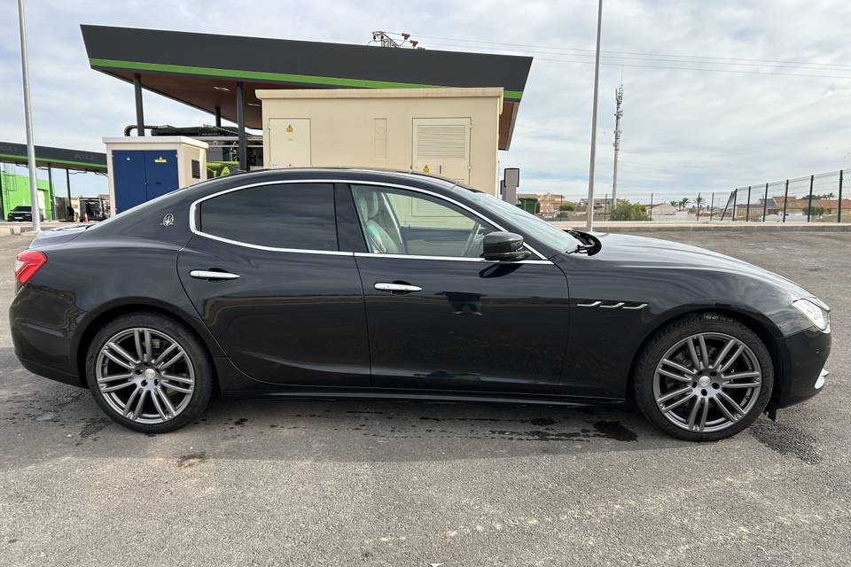 Maserati Ghibli SQ4