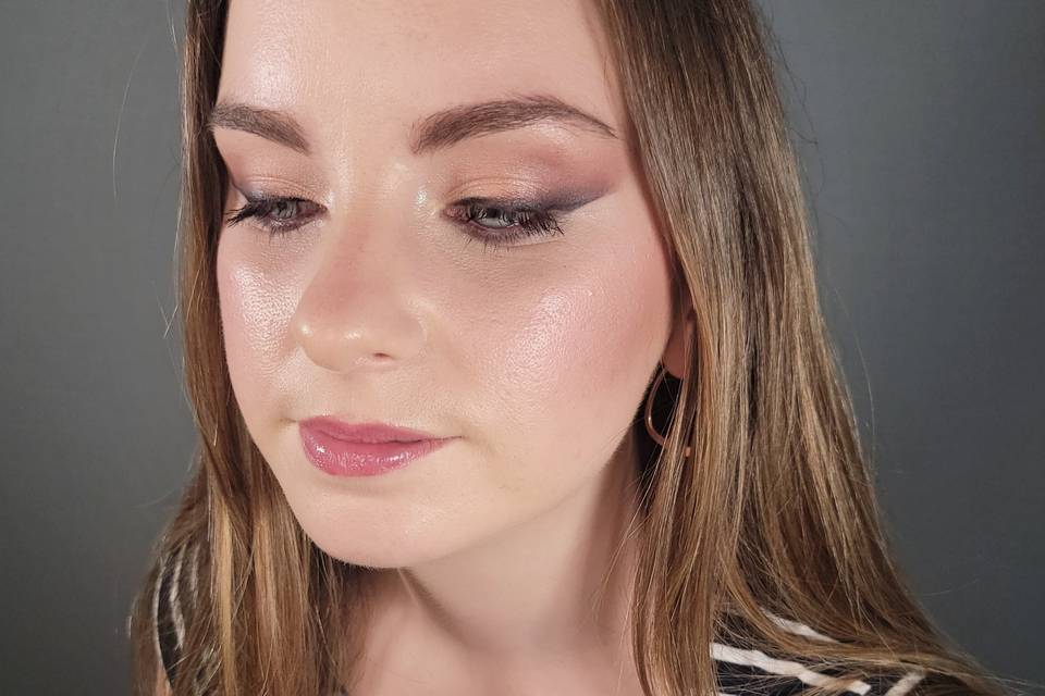 Maquillaje en tonos rosas y ma