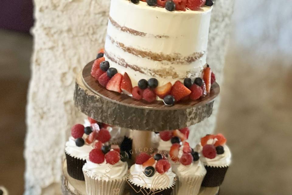 Tarta de boda flores silvestre