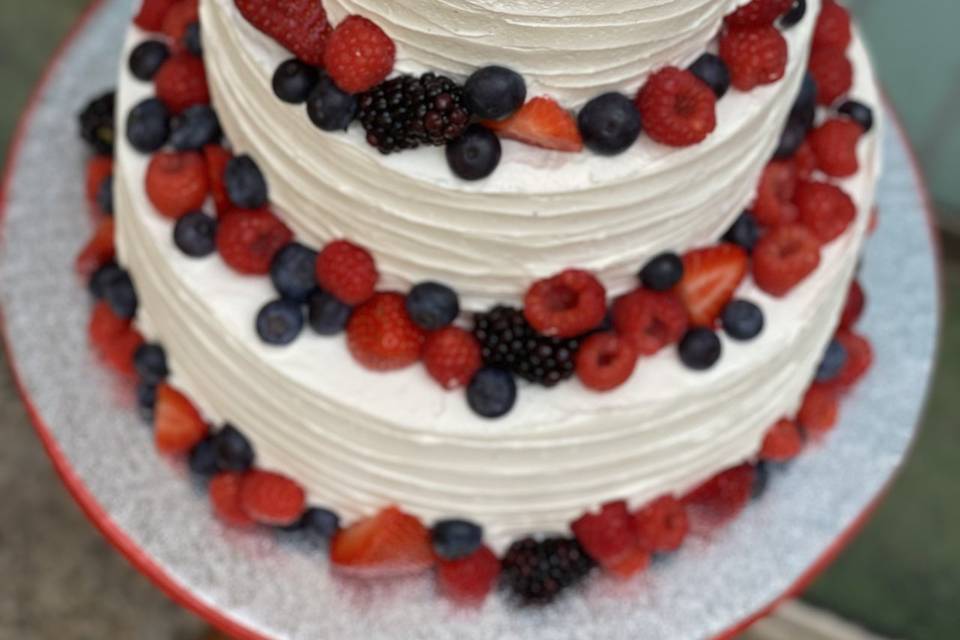 Tarta boda frutos rojos