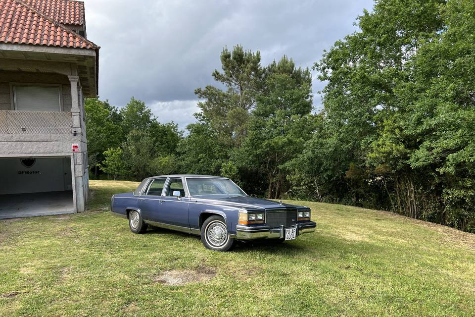 Cadillac Fleetwood Brougham