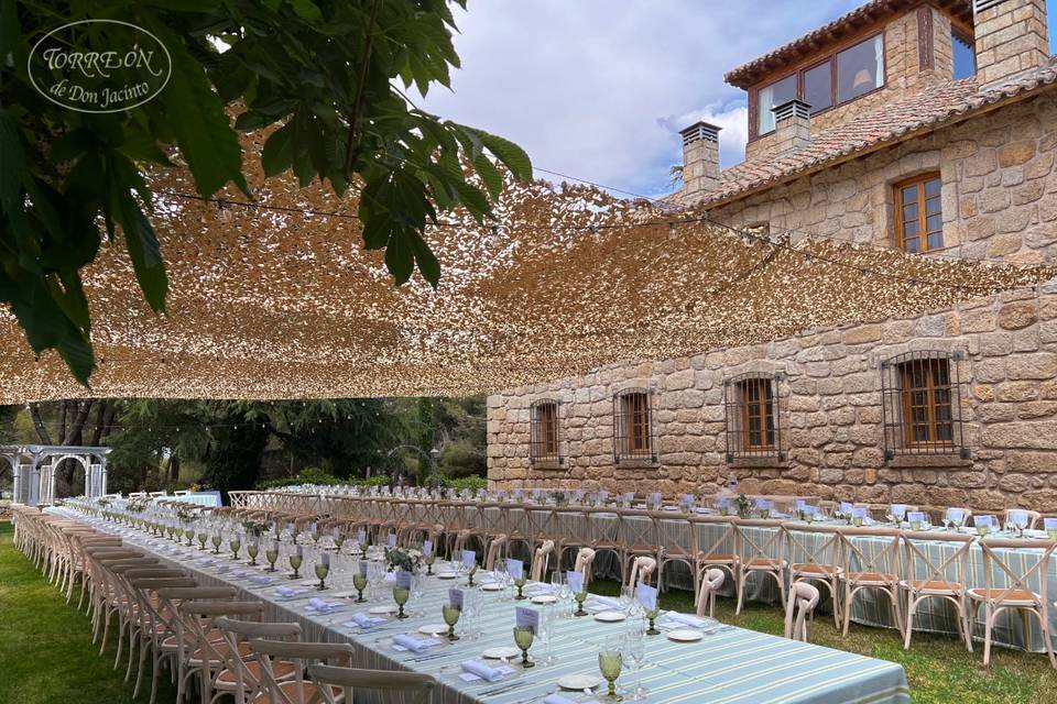 Banquete en el jardín