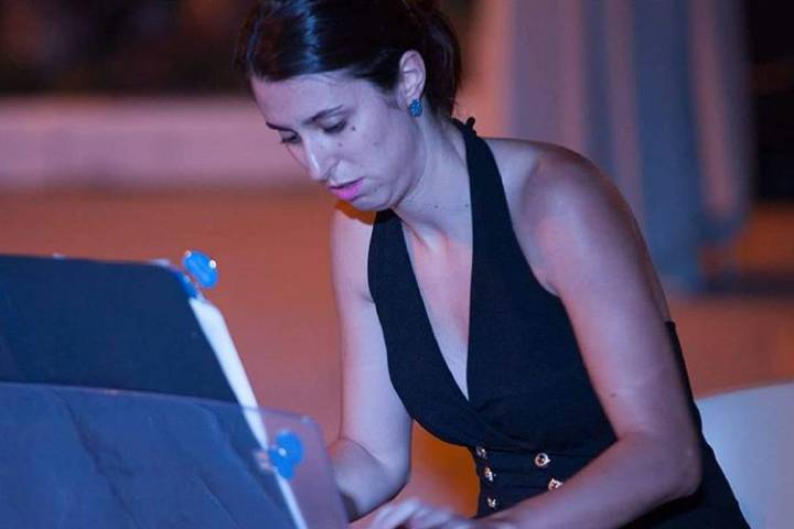 Inés Serrano - Pianista