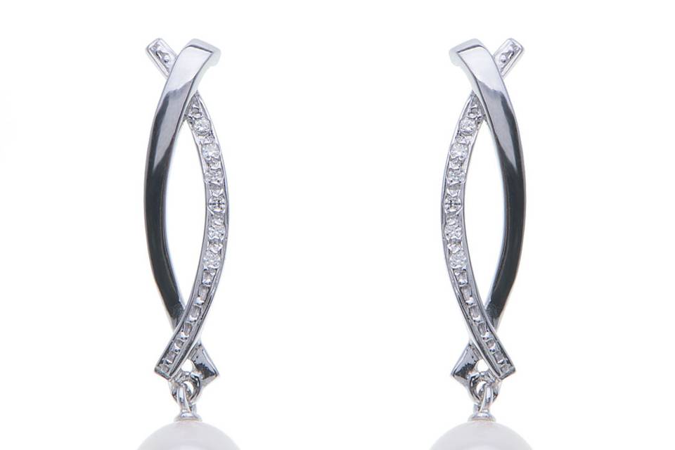 Pendientes de oro blanco y perlas