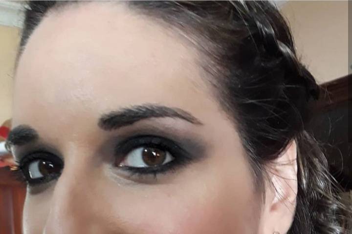 Laura Vela Make Up