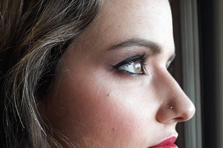 Laura Vela Make Up