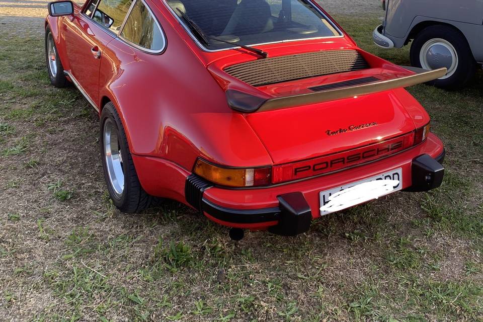 Porsche 930 turbo