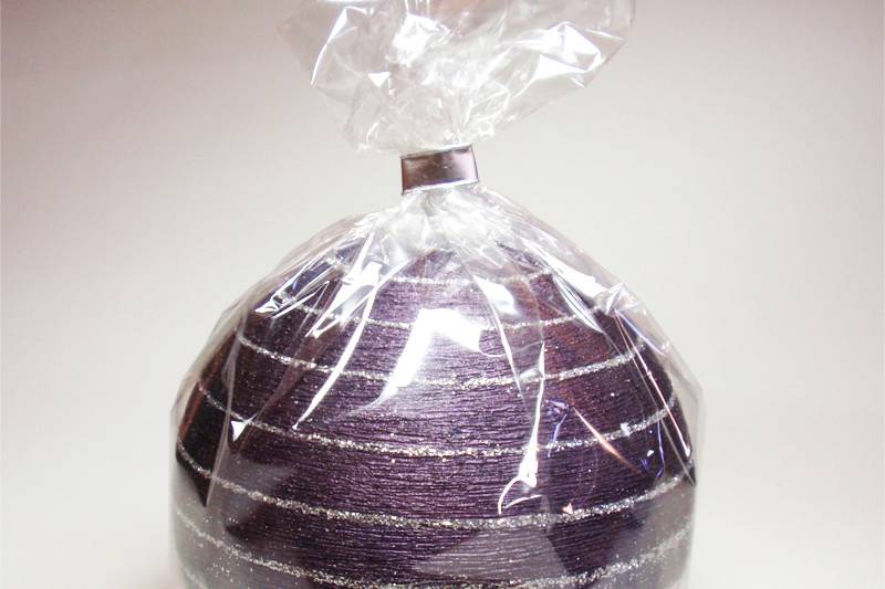 Vela detalle esfera violeta