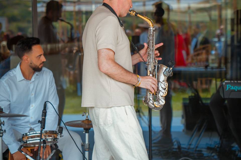 Javi Forner al saxo