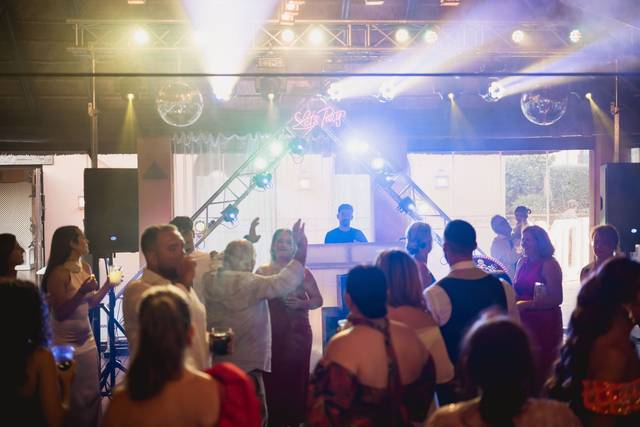 Ambientacion_dj_luces_discoteca