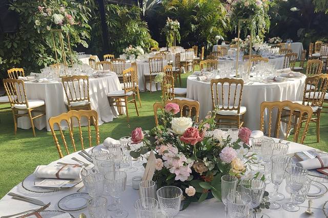 Detalle mesa invitados