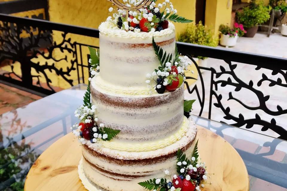 Tarta de boda de 3 pisos