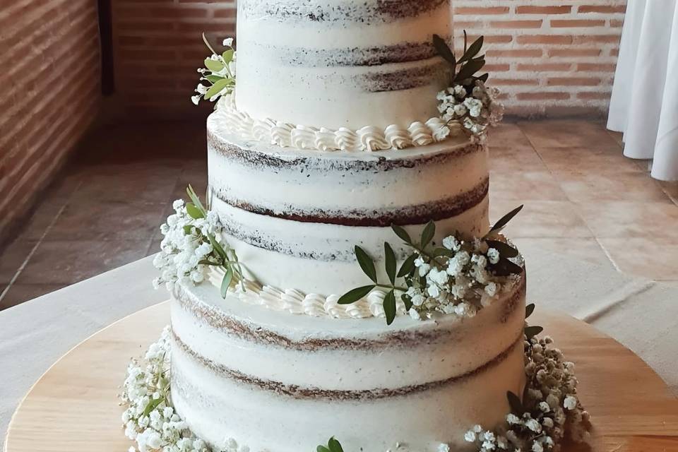 Tarta de boda de 3 pisos