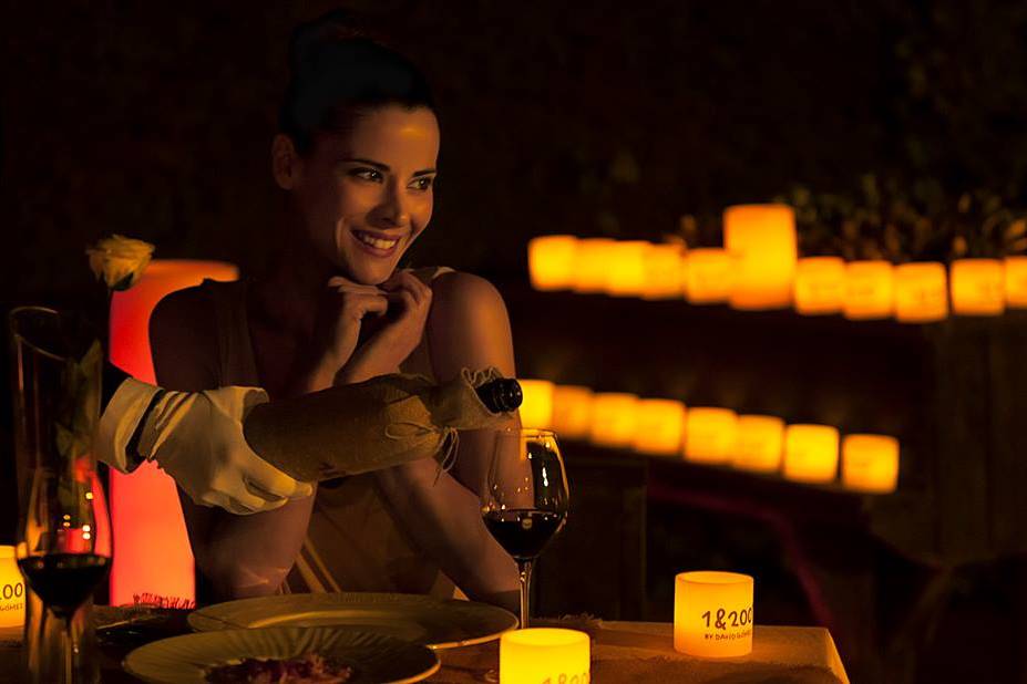 Una cena, 200 velas