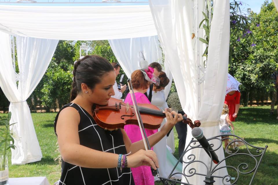 Muños años acompañando bodas