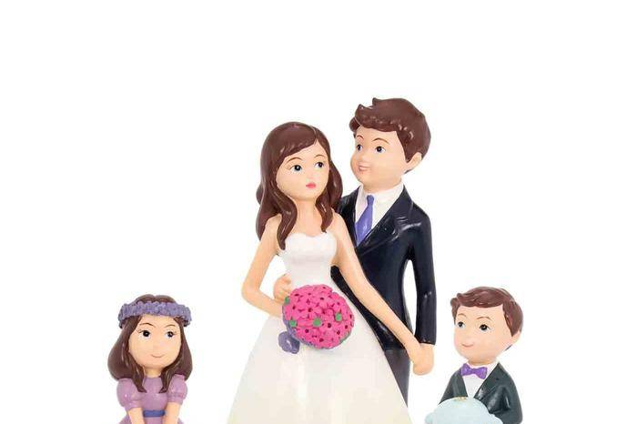 Novios bodas tarta  con niños