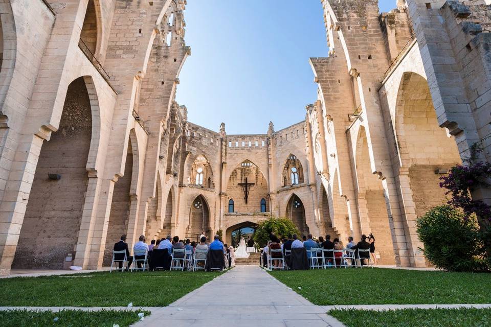 Increíble ceremonia religiosa