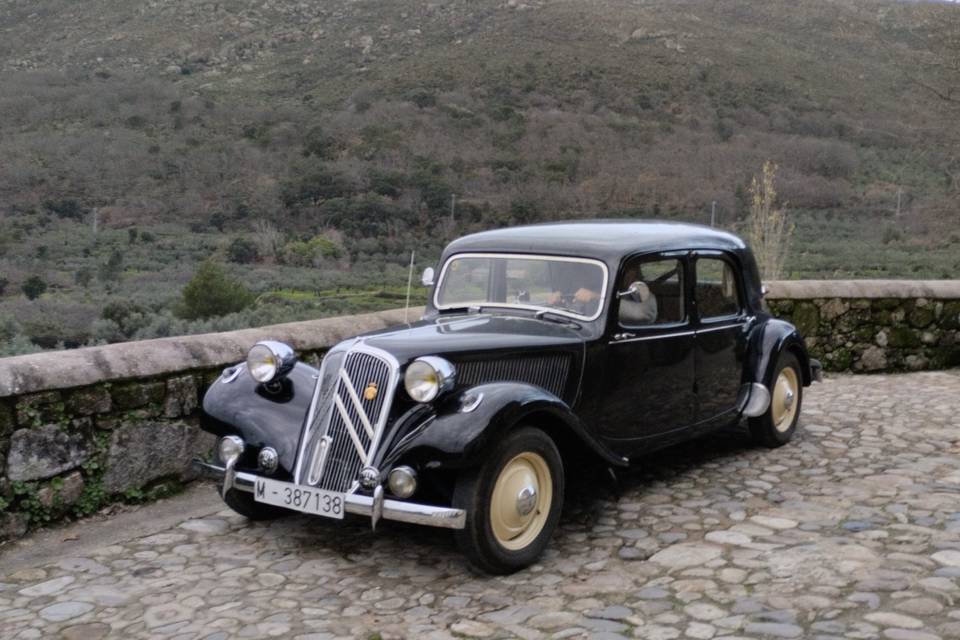 Citroën 11 negro