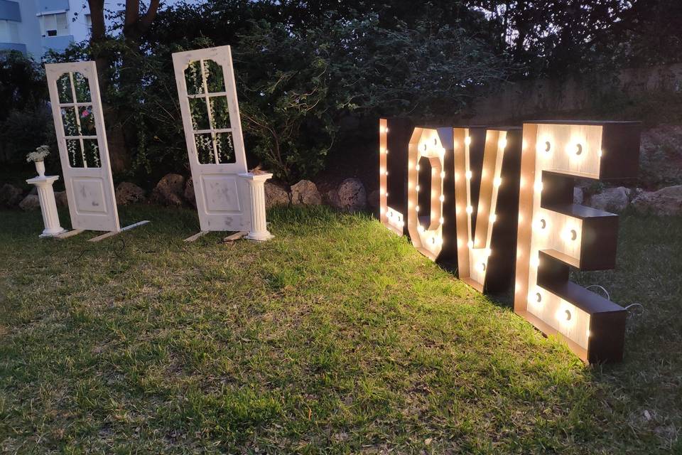 Letras love y photocall