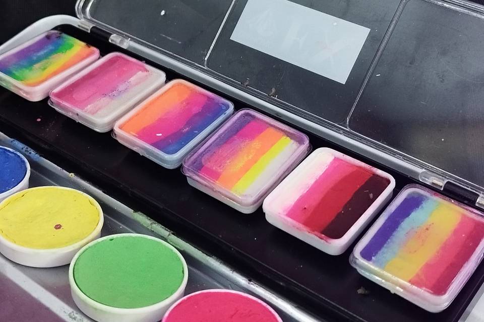 Paleta maquillaje neón