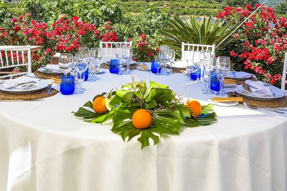 Montaje de banquete de boda