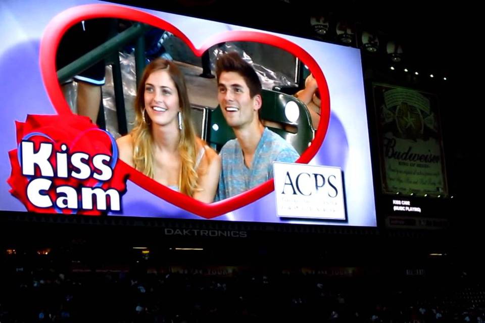 Kiss Cam Pixelidea