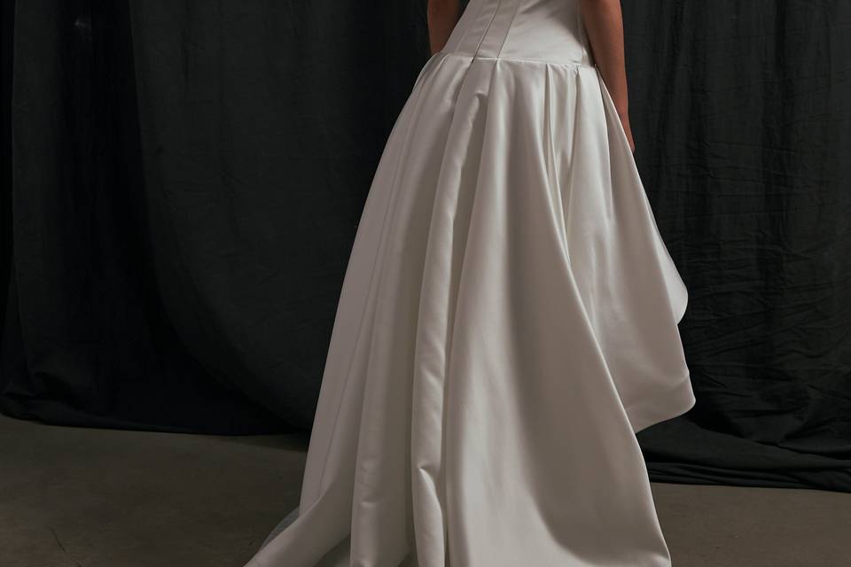Vestido con corset