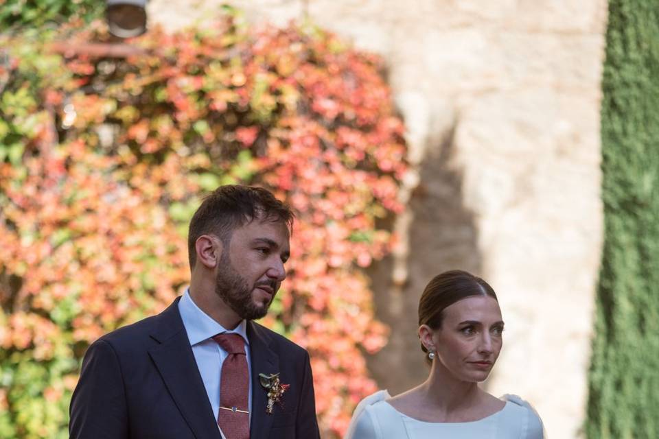 Vestido de novia con flecos