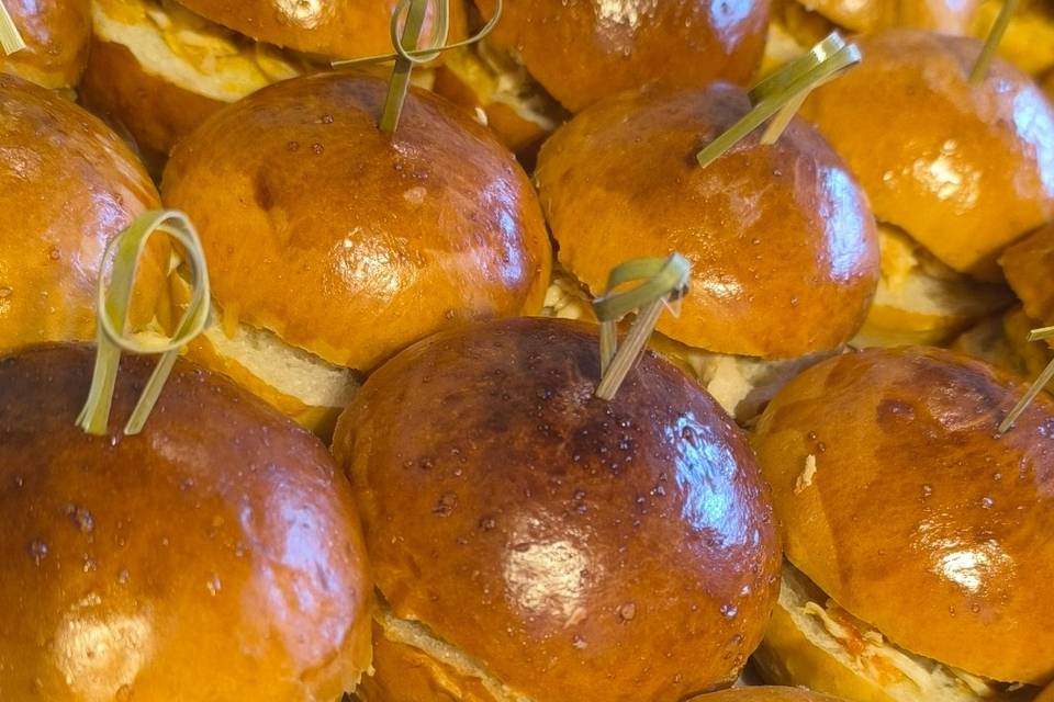 Brioche de sofrito de pollo