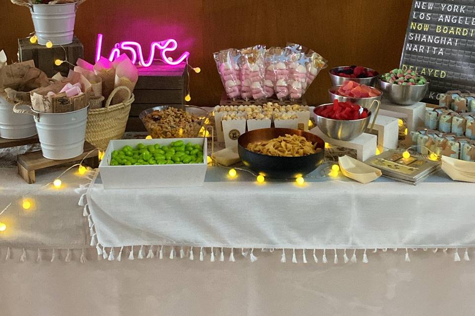 Candy Bar interior