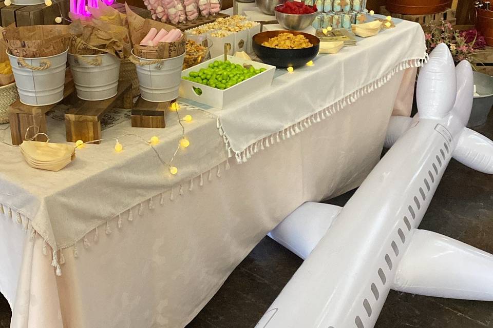 Candy Bar interior