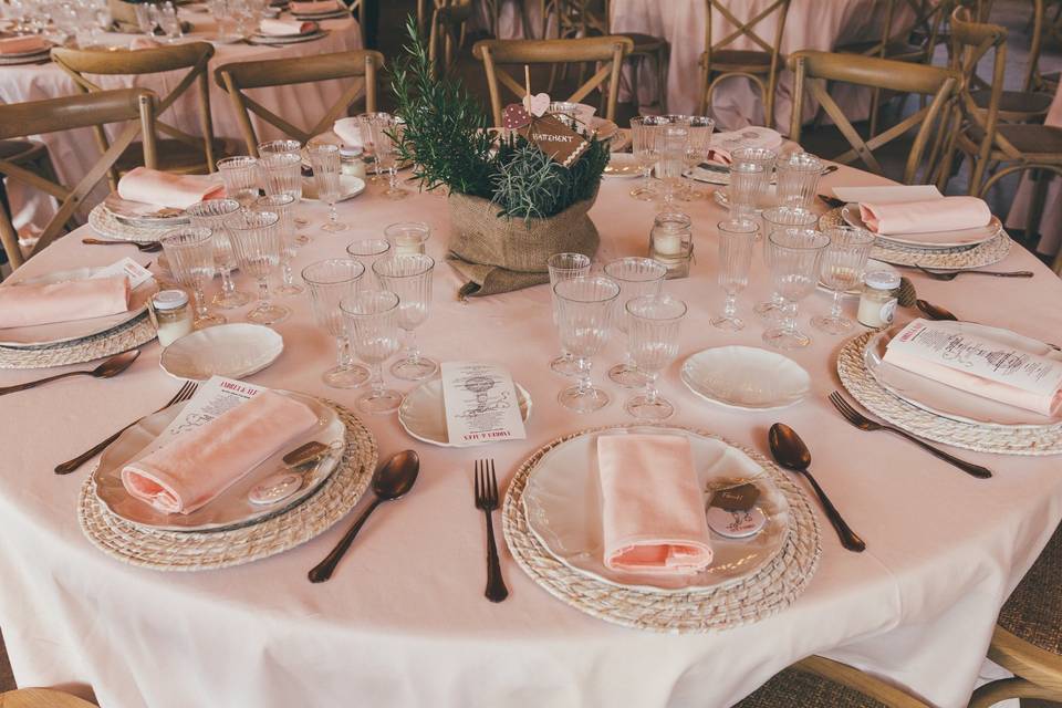 Decoración de mesa para banquete
