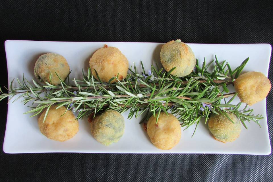 Croquetas caseras variadas