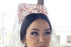 Maquillaje y mantilla