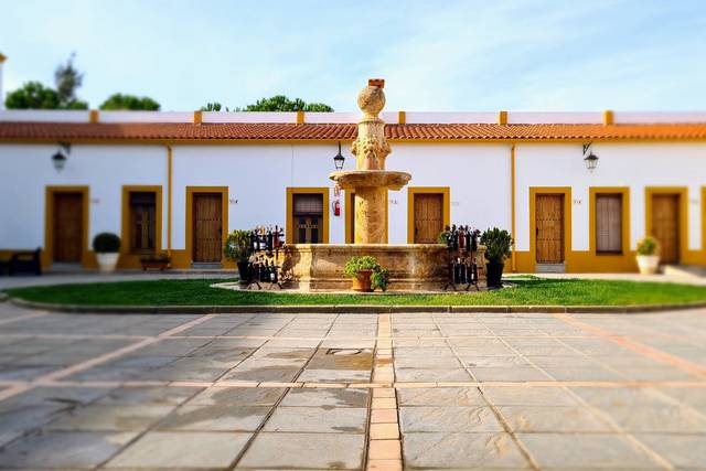 Patio de entrada