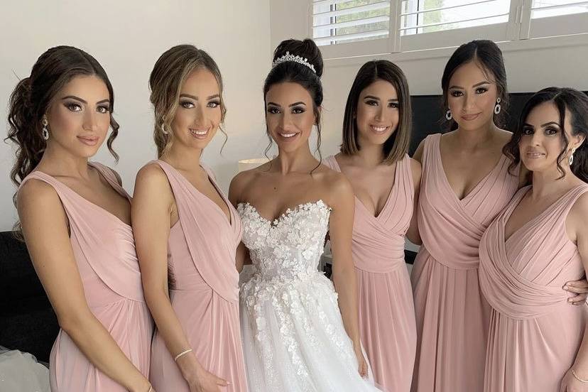 Novia y damas de honor