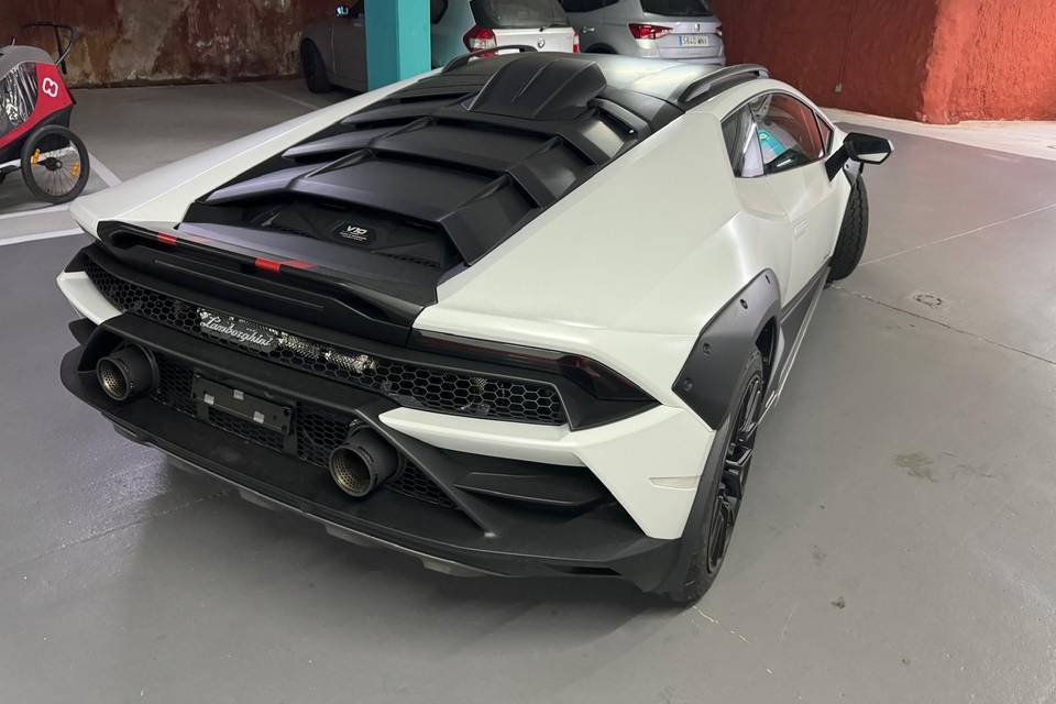 Lamborghini Huracan Sterrato