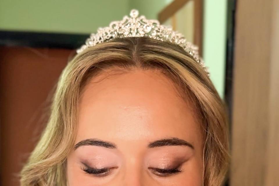 Maquillaje ahumado suave novia