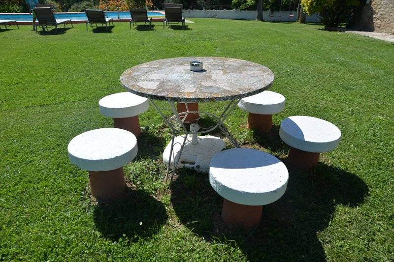 Mesa de jardín