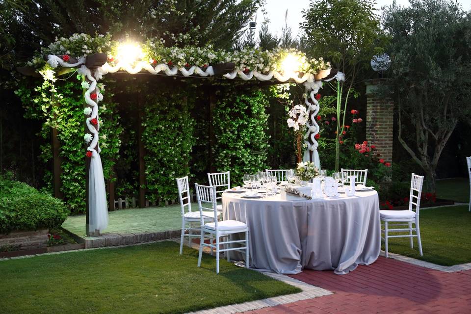Cena jardines