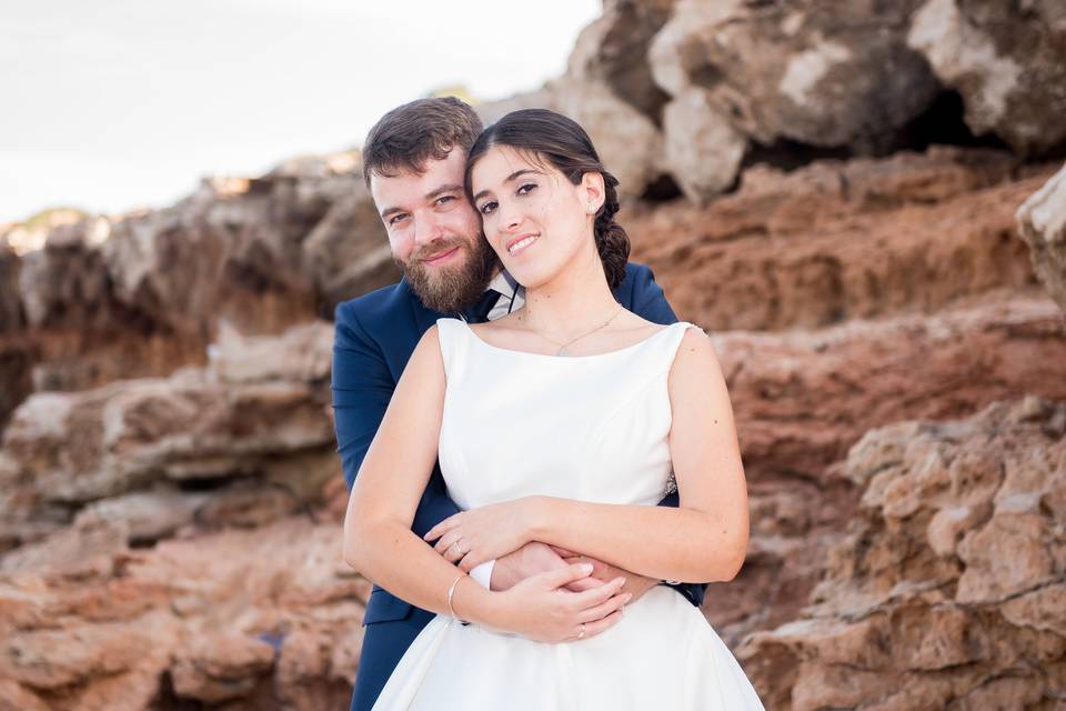 La mata abrazados