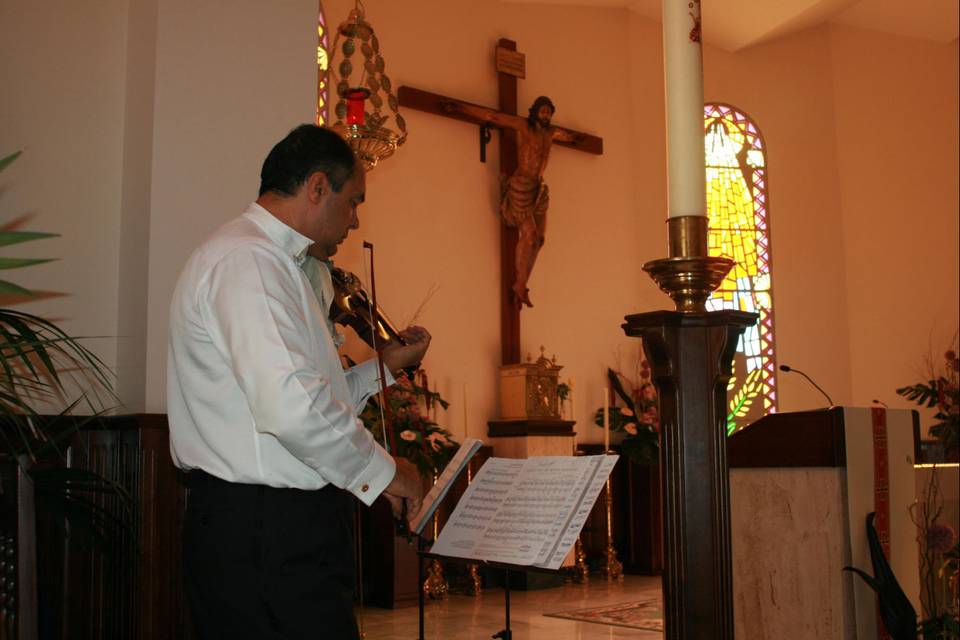 Nicolae Faureanu en la Iglesia Santiago Mayor