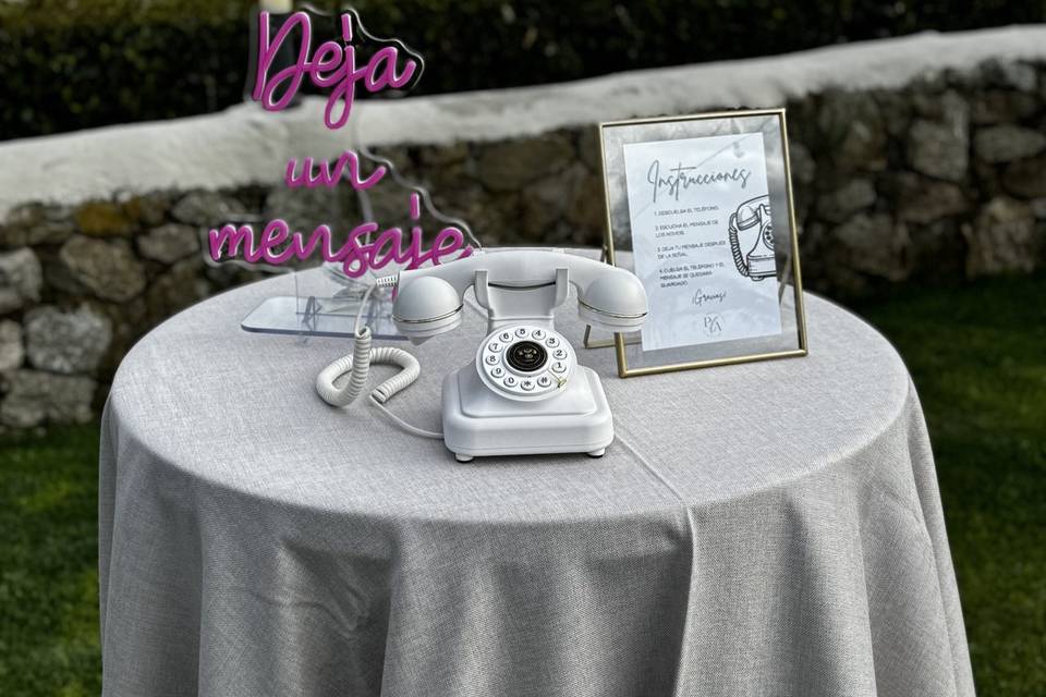 Audio guestbook