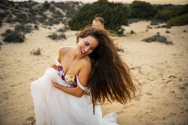 Postboda en la arena