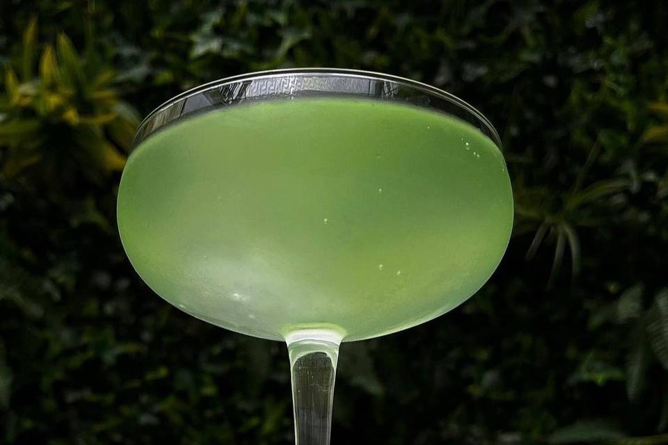 Gin basil smash