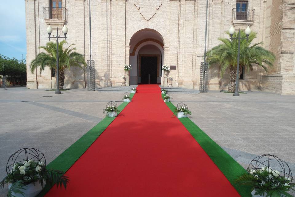 Alfombra roja decorada